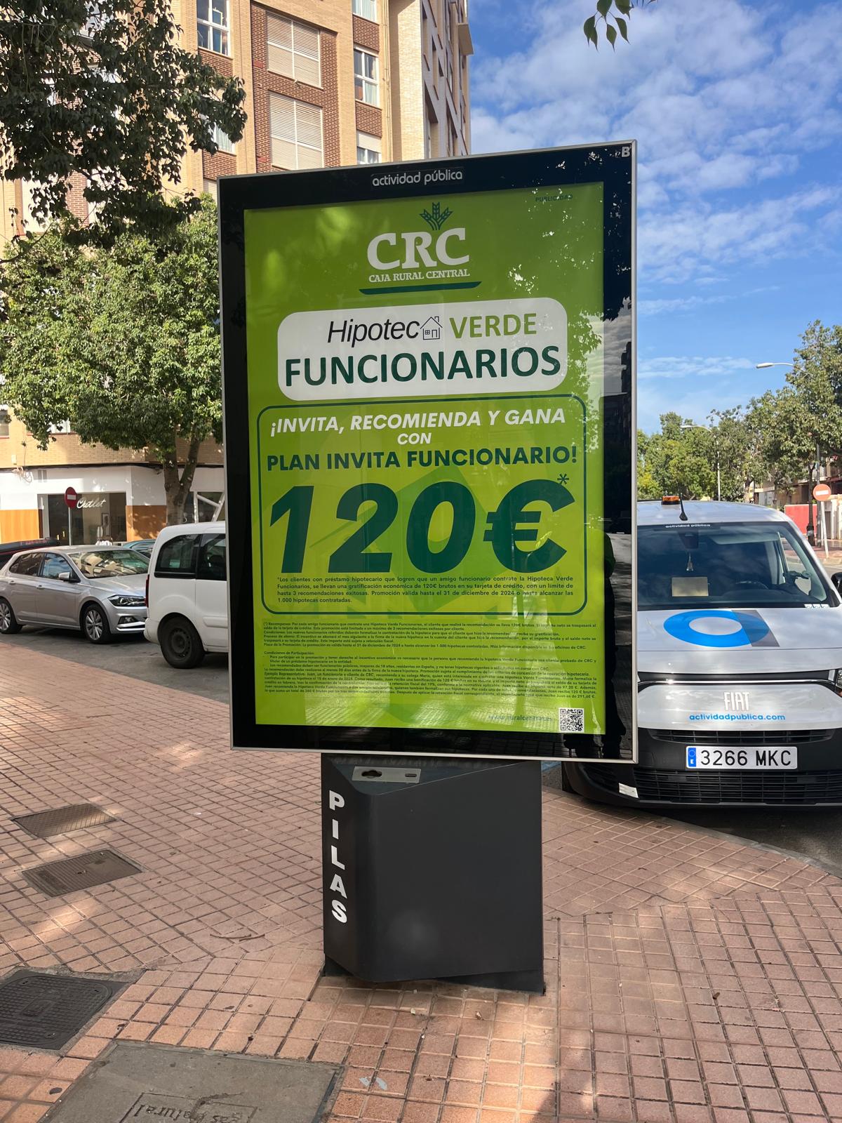 Mupi publicitario en Calle Ramón y Cajal con Calle Asdrúbal, Cartagena