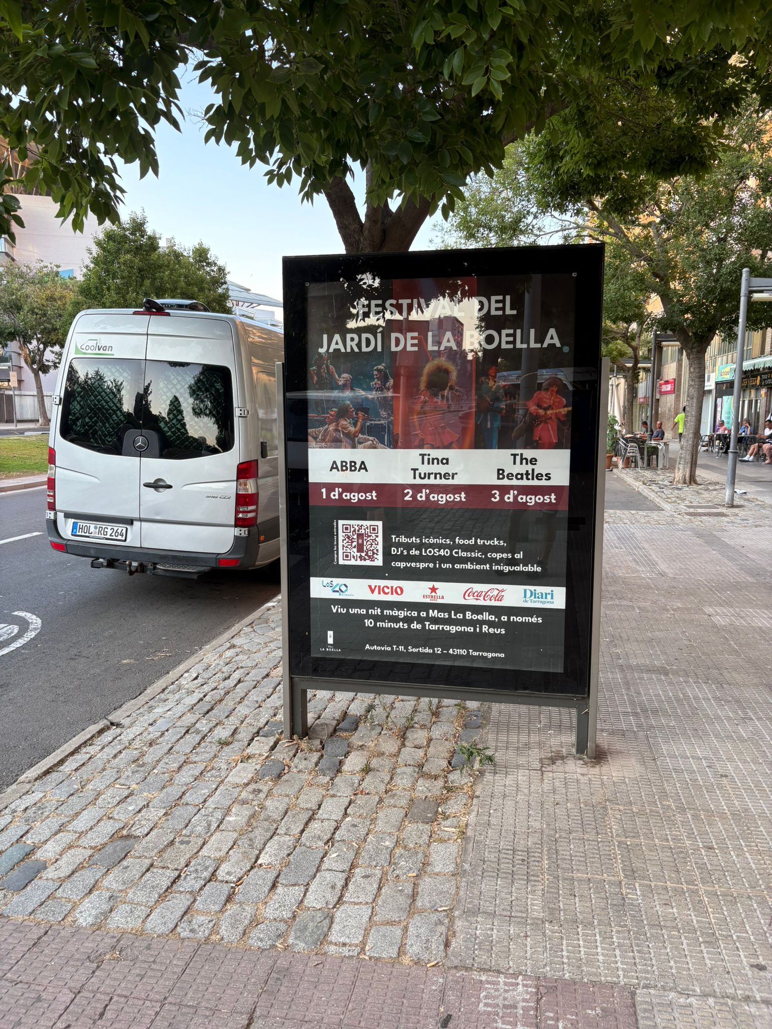 Campaña de publicidad en mupi en el Passeig Sunyer, Reus
