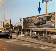 Valla publicitaria de 8 x 3 metros en la glorieta de Aureliano Ibarra con la calle Teulada, junto al estadio Hércules Rico Pérez de Alicante