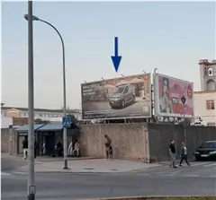 Vallas publicitarias en la glorieta de Avda. de Trebujena y Avda. de la Constitución en Sanlúcar de Barrameda