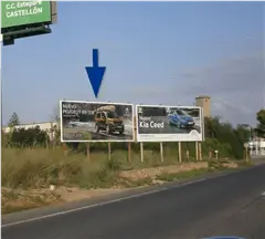 Valla publicitaria de 8 x 3 m en la carretera de Villarreal a Onda CV-20, dirección al estadio del Villarreal CF, Villarreal