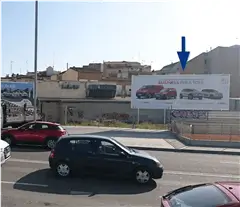Vallas en Ciutat Jardí y la estación de Lleida-Pirineus