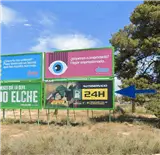 Valla publicitaria de 8 x 3 metros en la Vía Parque de Elche, en la salida hacia Alicante, visible en todas direcciones