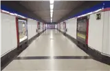 Jet publicitario en los pasillos de la estación de Príncipe de Vergara, Madrid