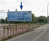Vallas en la avenida de los Huetos en dirección a la fábrica de Mercedes-Benz, Vitoria-Gasteiz