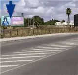 Valla publicitaria de 8 x 3 m en el acceso al centro comercial La Zenia desde La Regia, en Orihuela Costa