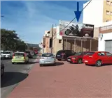 Vallas publicitarias en accesos al Hospital Santa Lucía y paseo del Muelle de Cartagena