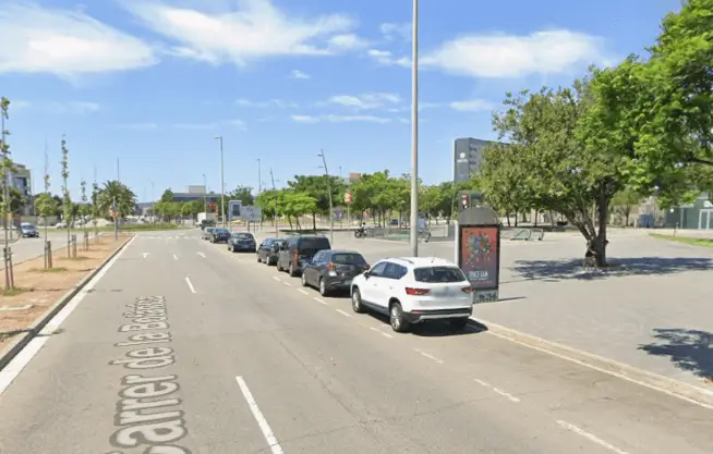 Publicidad exterior en Granvia Sud – Plaça Europa – Fira Soportes de exterior junto a Plaça Europa y Fira