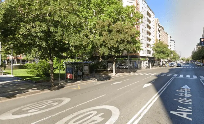 Publicidad exterior en Avenida de la Paz y Circunvalación, Logroño