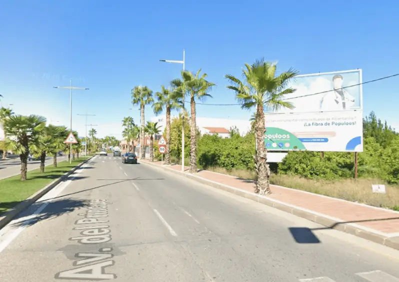 Vallas en la salida sur de Alcantarilla, frente a la fábrica de Hero y en la variante de Sangonera la Verde