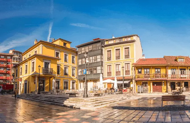 Publicidad exterior en la ciudad de Avilés