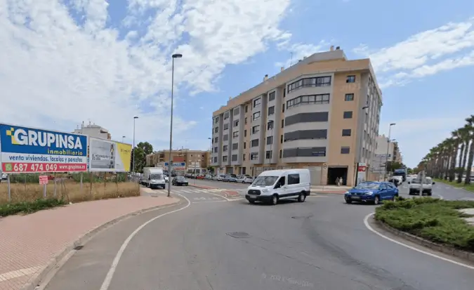 Vallas en accesos por Ctra. de Nules Vallas en Ctra. de Nules Burriana