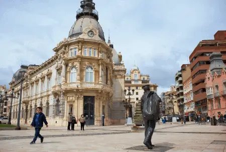 Vallas en Cartagena: precios, ubicaciones y packs de publicidad exterior