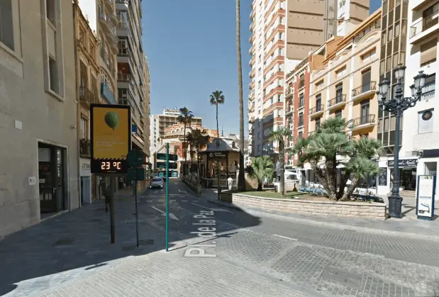 Mupis y vallas en el centro de Castellón