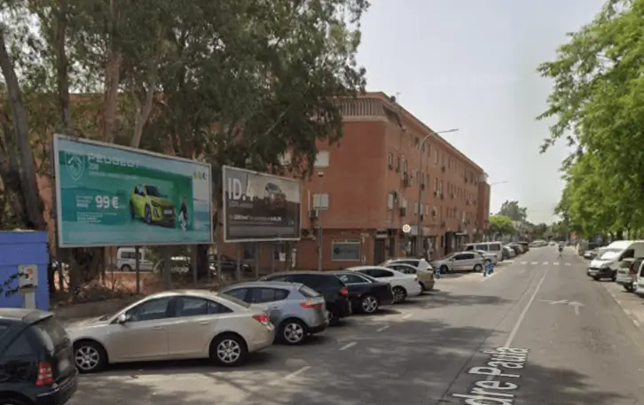 Vallas y pantallas digitales de Marco Visual en Montequinto, núcleo separado de Dos Hermanas con perfil universitario y residencial