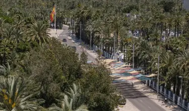 Publicidad exterior en el Centro de Elche