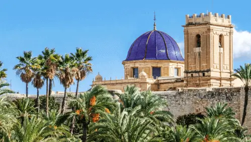 Publicidad exterior en la ciudad de Elche