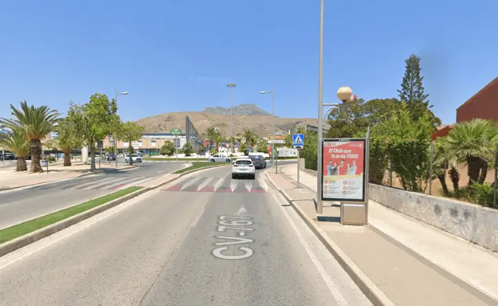 Publicidad exterior en accesos N-332