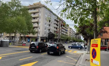 Publicidad exterior en la Avenida Sant Esteve Publicidad exterior en la Avenida Sant Esteve