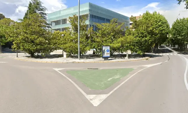 Publicidad exterior en la Avenida Martínez Velasco Publicidad exterior en la Avenida Martínez Velasco