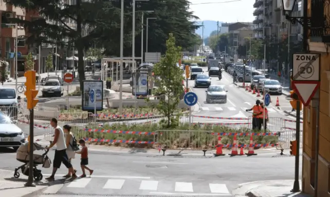 Publicidad exterior en el Paseo Ramón y Cajal Publicidad exterior en el Paseo Ramón y Cajal