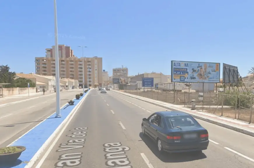 Mupis en el entorno del Zoco, la urbanización Nueva Hacienda 2 Mares y el Camino Veleta, en la Gran Vía de La Manga