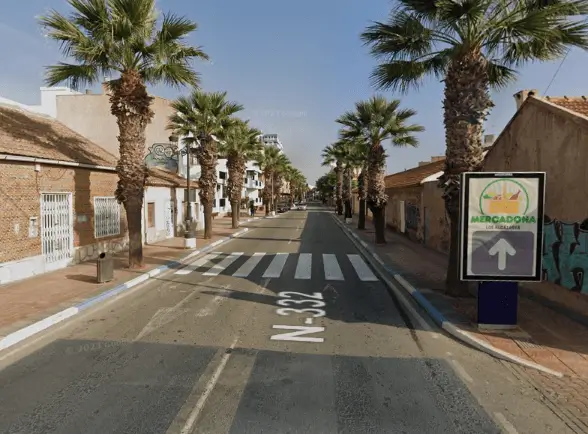 Publicidad exterior en Paseo de la Feria