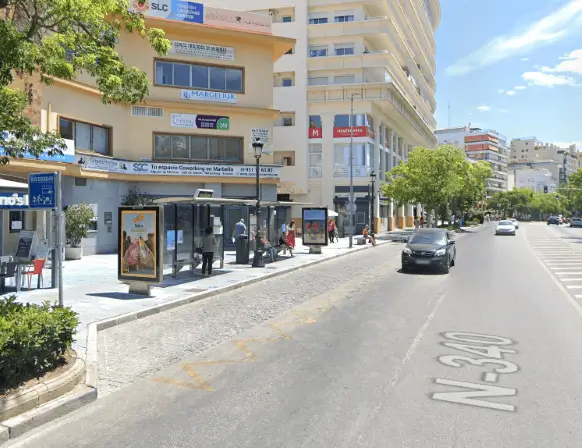 Marquesinas y mupis en Ricardo Soriano y centro de Marbella