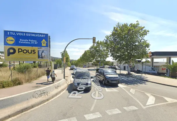 Publicidad exterior en Av. Europa i Pl. França, Mataró