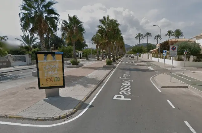 Publicidad exterior en área polideportiva de Oliva Mupis cerca del polideportivo de Oliva