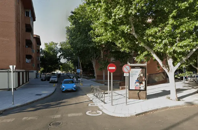 Publicidad exterior en la Zona Educativa de Parla