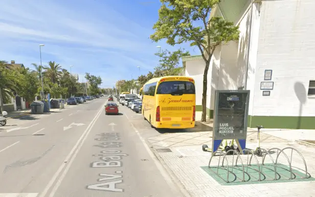 Publicidad exterior en Bajo de Guía Publicidad exterior en Bajo de Guía