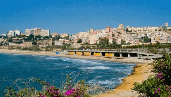 Publicidad exterior en la Playa del Miracle