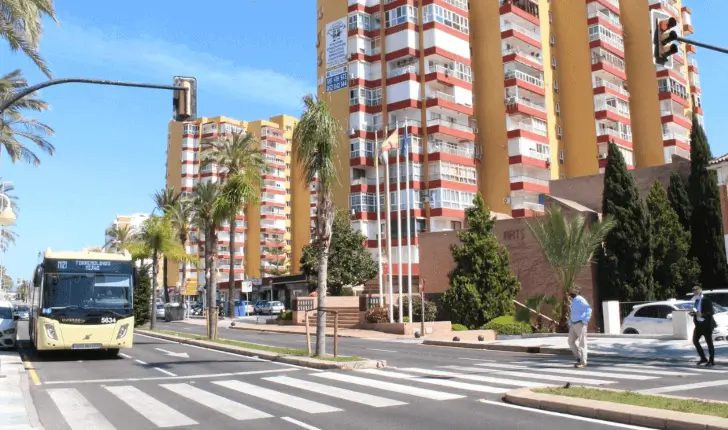 Publicidad exterior en la Avenida Benalmádena Publicidad exterior en la Avenida Benalmádena de Torremolinos
