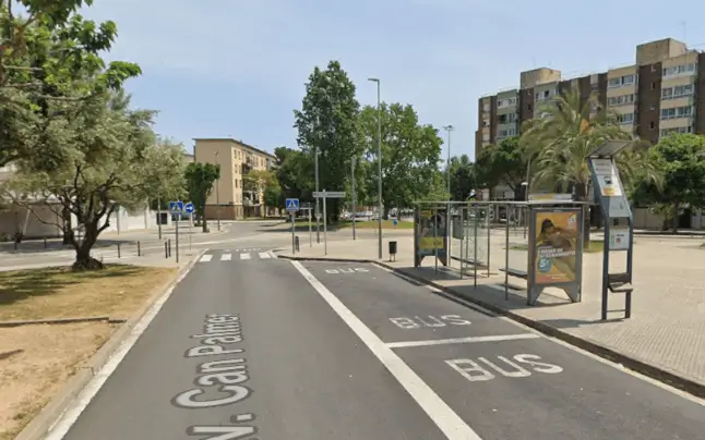 Marquesinas y mupis en Passeig de la Marina y Can Palmer en Viladecans