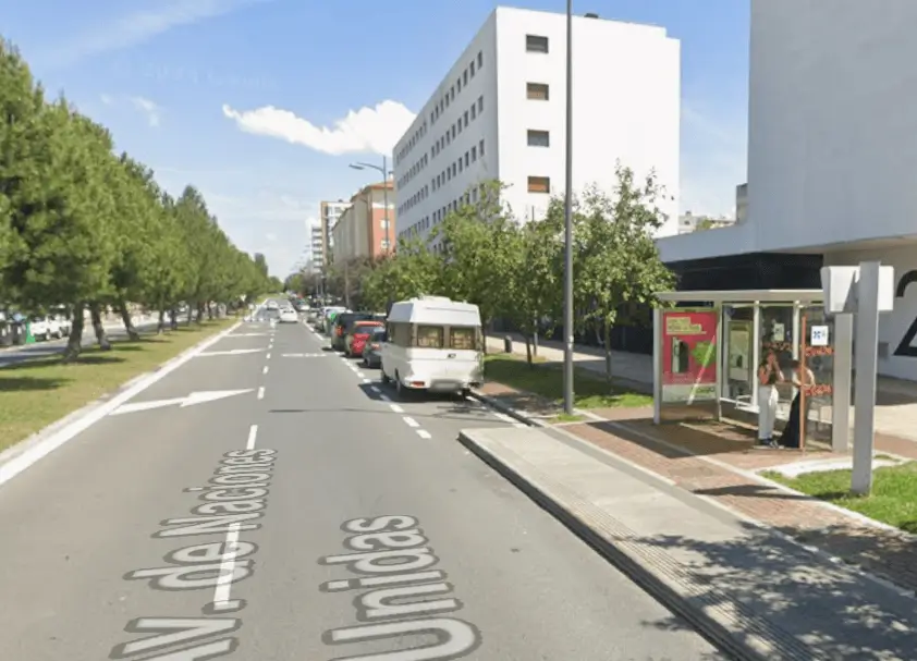 Mupis y vallas en Zabalgana, una de las áreas con mayor flujo de Vitoria-Gasteiz