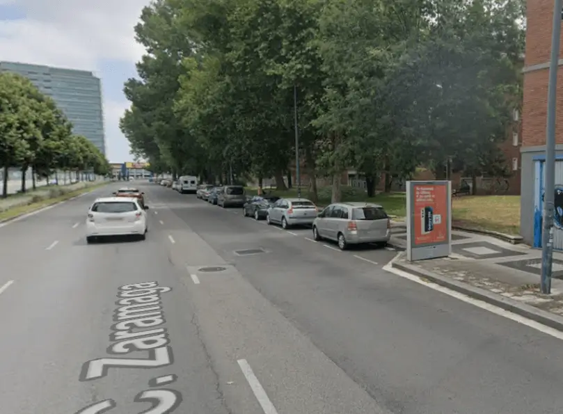 Mupis y vallas en Zaramaga y Gamarra, junto al centro comercial El Boulevard de Vitoria-Gasteiz