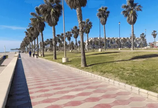 Publicidad exterior en el Paseo del Golf - Roquetas de Mar Publicidad exterior en el Paseo del Golf en Roquetas de Mar