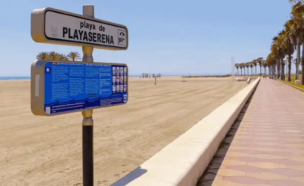 Publicidad exterior en la Playa Serena - Roquetas de Mar Publicidad exterior en la Playa Serena en Roquetas de Mar
