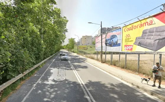 Publicidad exterior BV-2002 Sant Boi