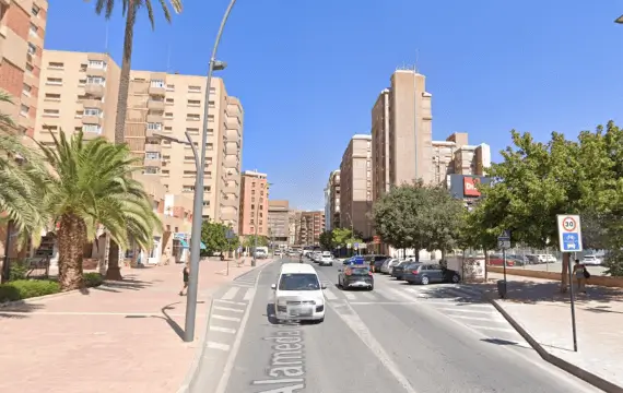 Soportes publicitarios en Alameda Cervantes