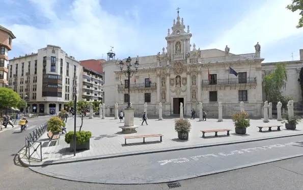 Publicidad exterior Plaza Universidad Valladolid