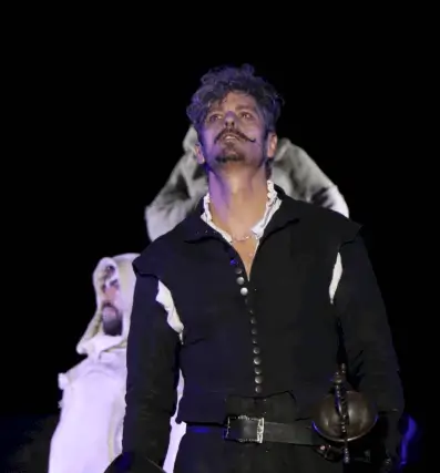 Publicidad exterior durante Don Juan en Alcalá Publicidad exterior durante Don Juan en Alcalá