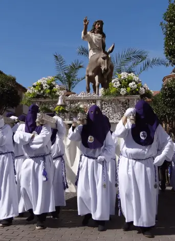 Publicidad exterior durante la Semana Santa en Alcalá de Guadaíra