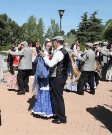 Publicidad exterior durante las Fiestas de San Isidro en Alcorcón Publicidad exterior en las Fiestas de San Isidro en Alcorcón