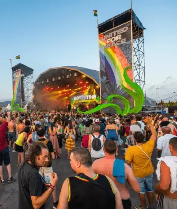 Publicidad exterior en el Rototom Sunsplash en Castellón