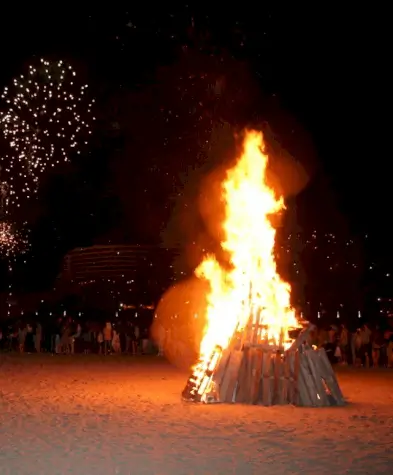 Publicidad exterior en la Noche de San Juan en Castellón