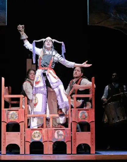 Publicidad exterior durante el Festival de Teatro de Coslada