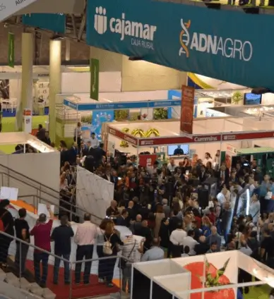 Publicidad exterior durante la Feria Agrícola de El Ejido