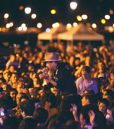 Publicidad exterior durante el Concierto al Atardecer en Getxo Publicidad exterior en Getxo Concierto al Atardecer
